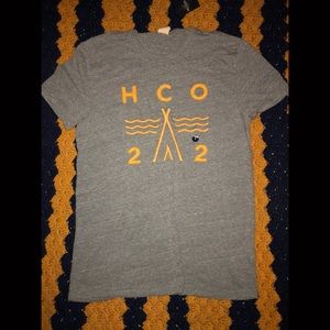 Hollister Tee